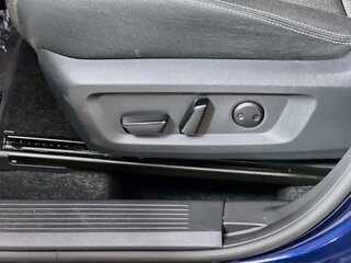 2024 Nissan Rogue SV — photo 13
