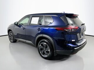 2024 Nissan Rogue SV — photo 5