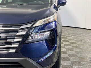 2024 Nissan Rogue SV — photo 9