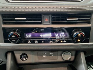 2024 Nissan Rogue SV — photo 23