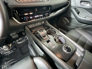 2023 Nissan Rogue SL — photo 22