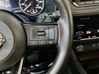 2023 Nissan Rogue SL — photo 17