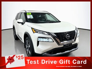 2023 Nissan Rogue SL — photo 1