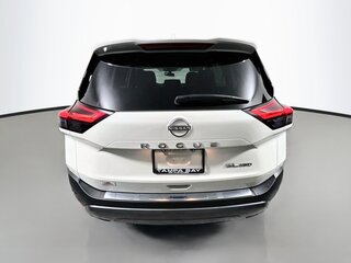 2023 Nissan Rogue SL — photo 4