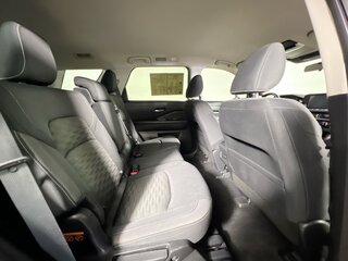 2022 Nissan Pathfinder SV — photo 30