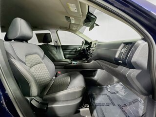 2022 Nissan Pathfinder SV — photo 28