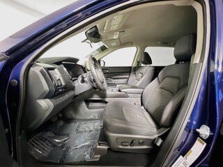 2022 Nissan Pathfinder SV — photo 12