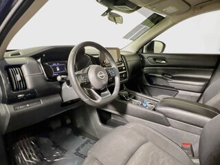 2022 Nissan Pathfinder SV — photo 27