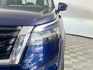 2022 Nissan Pathfinder SV — photo 9