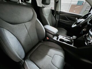 2020 Hyundai Santa Fe SE — photo 27