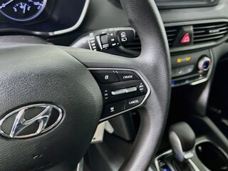 2020 Hyundai Santa Fe SE — photo 17