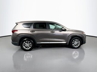 2020 Hyundai Santa Fe SE — photo 2