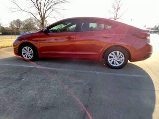 2020 Hyundai Elantra SE — photo 7