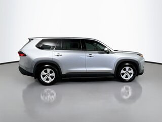 2025 Toyota Grand Highlander LE — photo 2