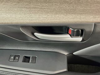 2025 Toyota Grand Highlander Platinum — photo 29