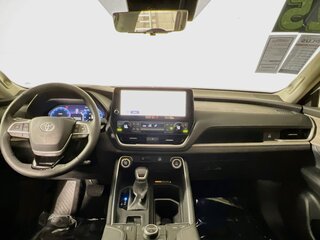 2025 Toyota Grand Highlander Platinum — photo 27