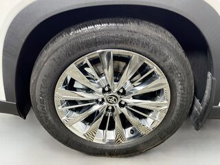 2025 Toyota Grand Highlander Platinum — photo 11