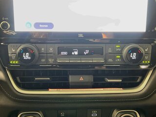 2025 Toyota Grand Highlander Platinum — photo 23