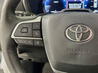 2025 Toyota Grand Highlander Platinum — photo 16