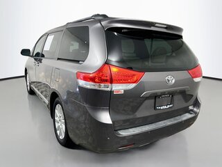 2013 Toyota Sienna Limited — photo 5