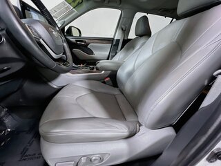 2022 Toyota Highlander Limited — photo 12