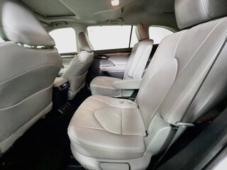 2022 Toyota Highlander Limited — photo 26