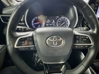 2022 Toyota Highlander Limited — photo 15