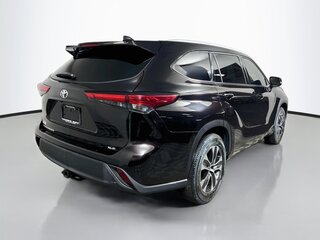 2022 Toyota Highlander XLE — photo 3