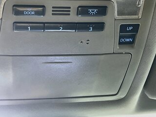 2018 Toyota Highlander SE — photo 19