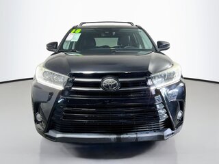 2018 Toyota Highlander SE — photo 8