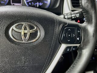2018 Toyota Highlander SE — photo 17