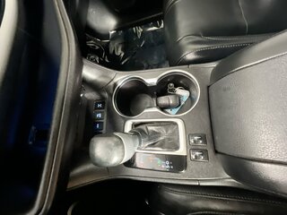 2018 Toyota Highlander SE — photo 22