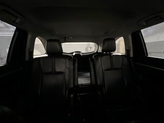 2018 Toyota Highlander SE — photo 30