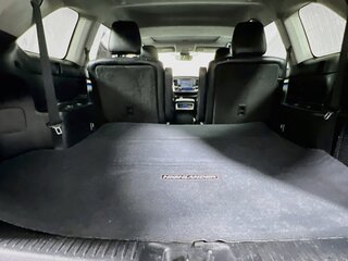 2018 Toyota Highlander SE — photo 31