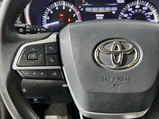 2023 Toyota Highlander XLE — photo 16