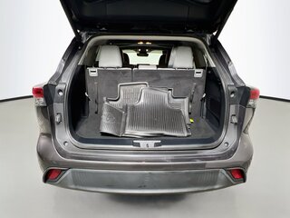 2023 Toyota Highlander XLE — photo 31