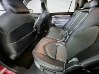 2023 Toyota Highlander Limited — photo 26