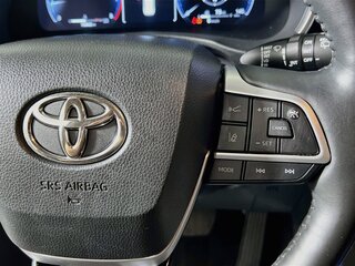 2023 Toyota Highlander Limited — photo 17