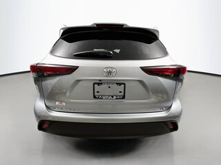2025 Toyota Highlander LE — photo 4