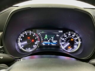 2025 Toyota Highlander LE — photo 19