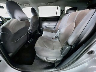 2025 Toyota Highlander LE — photo 26
