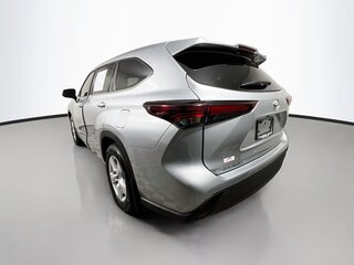 2025 Toyota Highlander LE — photo 5