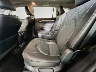 2024 Toyota Highlander Platinum — photo 26