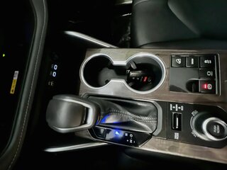 2024 Toyota Highlander Platinum — photo 22