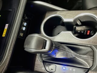 2024 Toyota Highlander Platinum — photo 21