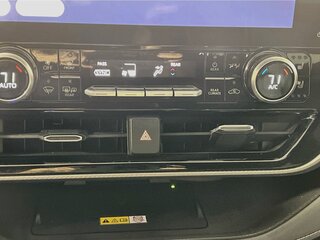 2024 Toyota Highlander Platinum — photo 23
