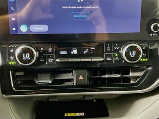 2023 Toyota Highlander Platinum — photo 23