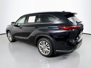 2023 Toyota Highlander Platinum — photo 5