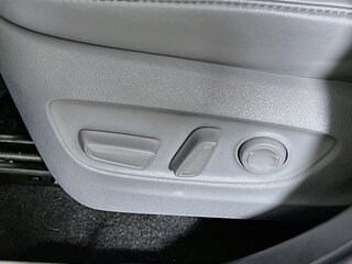 2023 Toyota Highlander Platinum — photo 13