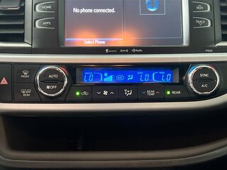 2019 Toyota Highlander XLE — photo 23